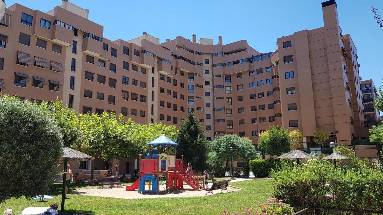 Residencial En Madrid Alquiler De Corta Estancia No Turistico Zewnętrze zdjęcie
